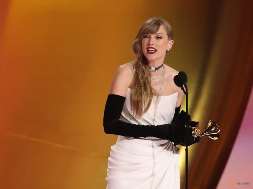 Taylor Swift announces new album while accepting Grammy