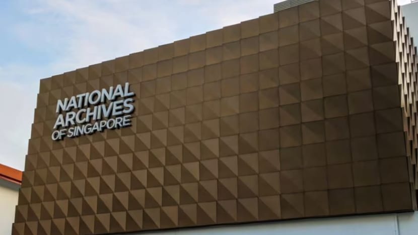 Ketua Pegawai Operasi Broadcast Engineering Services dipenjara; sogok penolong pengarah NLB Ketua Pegawai Operasi Broadcast Engineering Services dipenjara; sogok penolong pengarah NLB