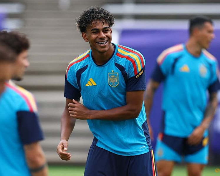 Lamine says football must unite as Spain prepare for France semi-final
