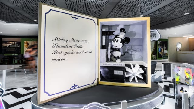 POP MART Disney巨型盲盒装置登场　全岛16间商场找得到！