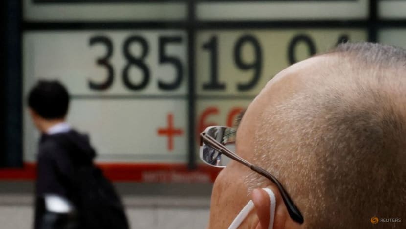 Global equities mixed, oil drops on uncertainty about Trump moves, geopolitics