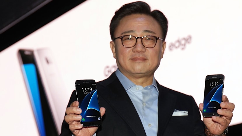 Samsung’s latest S7 smartphones will be available at S’pore launch on March 12