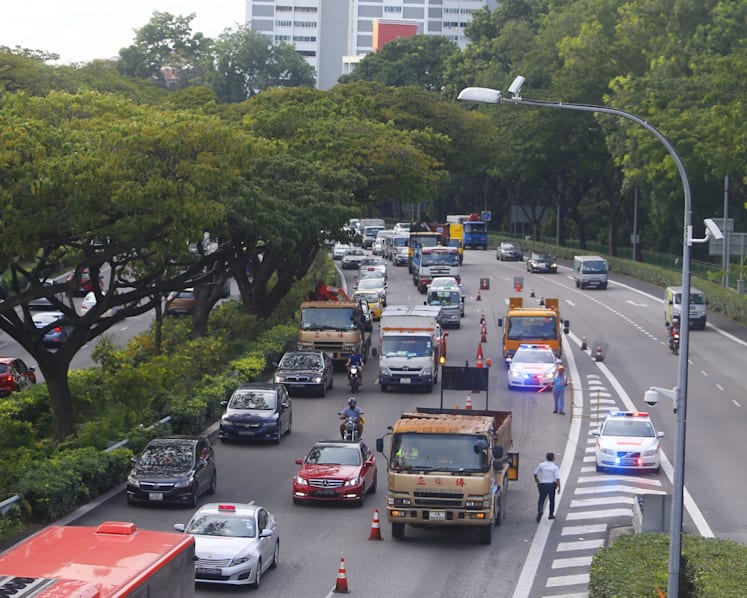 Two lanes along PIE closed after new oil spill