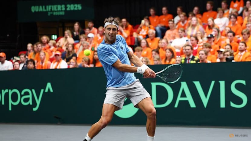 France and Argentina close in on David Cup Final 8