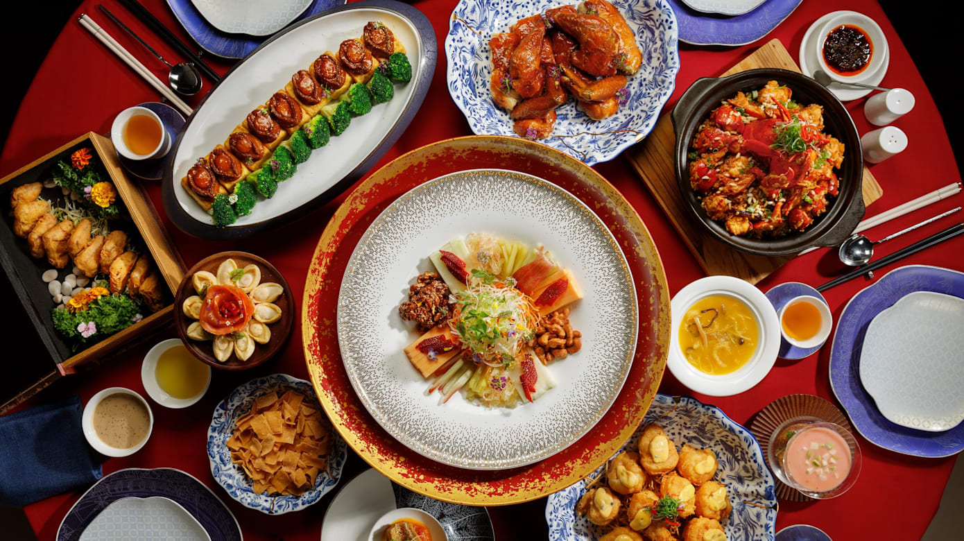 黑珍珠“幸福满堂”年宴菜单开箱：七彩发财鱼生、蟹黄海味羹，细品顶奢年味