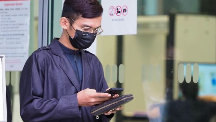Lelaki dipenjara, disebat, didenda kerana cabul remaja 13 tahun, curi barang Adidas ketika bertugas