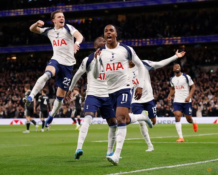 Tottenham relegation fears remain after home draw with Leeds