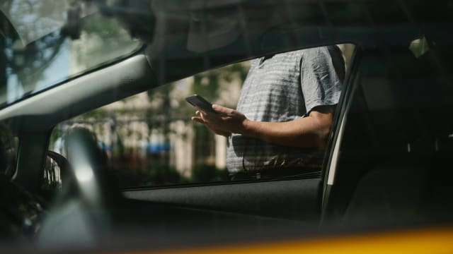 【城市呼吸｜黄和栋】说好的“助人为快乐之本”呢？