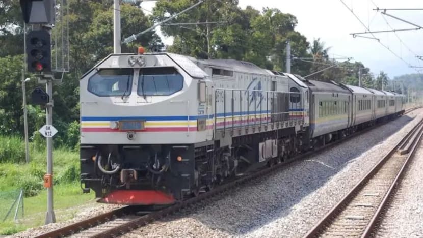 Saranan tambang RM5 Kereta Api Ulang Alik Johor Bahru-SG bagi rakyat Malaysia undang reaksi bercampur-campur netizen