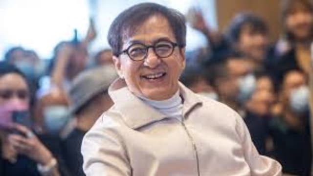 简直“品牌杀手”？成龙又有代言产品出问题遭停售