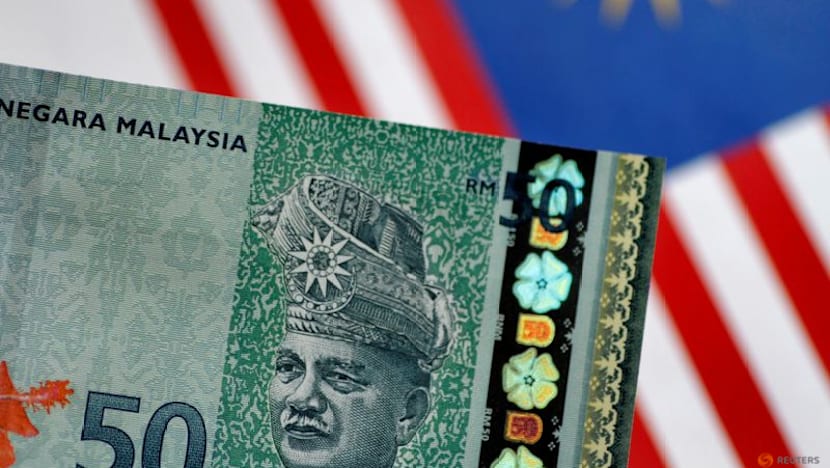 Malaysia to ramp up support for ringgit as foreign outflows, Fed rate outlook weigh