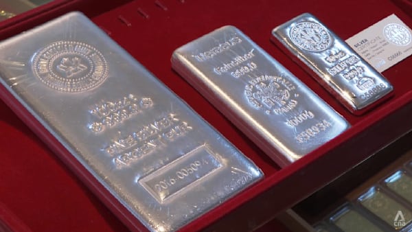 channelnewsasia.com - Noah Kong - Silver dealers in Singapore scramble for stock amid soaring prices, buying frenzy