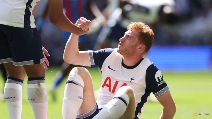 Spurs' Kulusevski undergoes knee surgery ahead of Europa League final