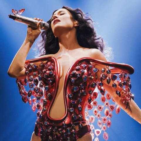 Katy Perry久别9年首次曝光,情感崩溃引发热议