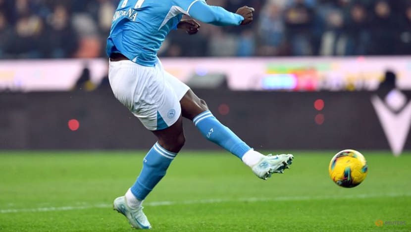 Title-chasing Napoli strike late to claim 3-1 comeback win at Udinese