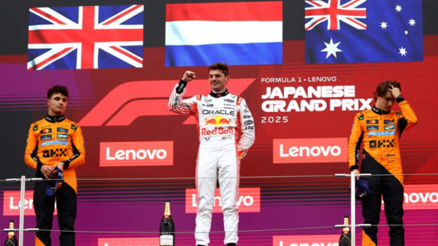 F1车赛日本大奖赛 荷兰籍车手维斯塔潘全程领跑夺冠