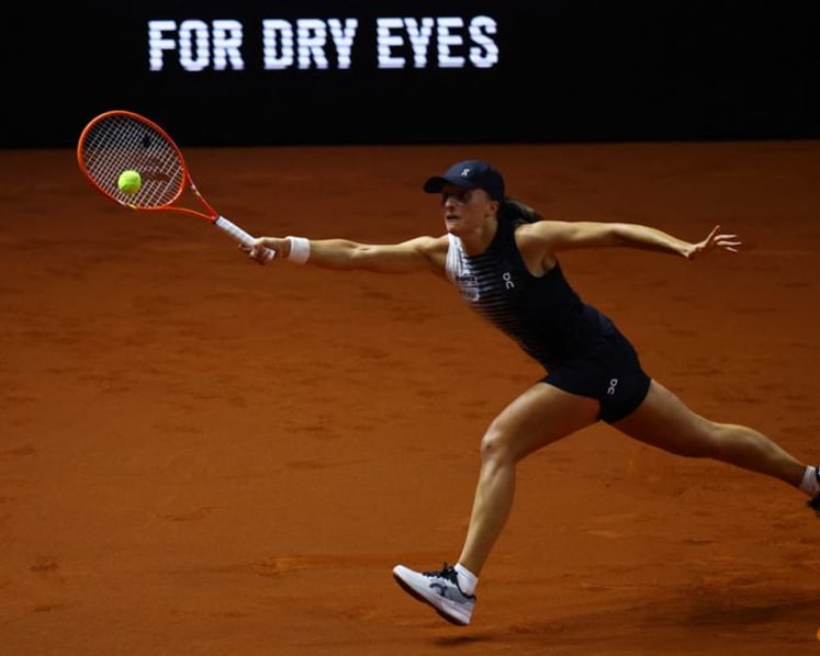 Swiatek, Gauff knocked out as Andreeva, Muchova and Rybakina reach Stuttgart semis