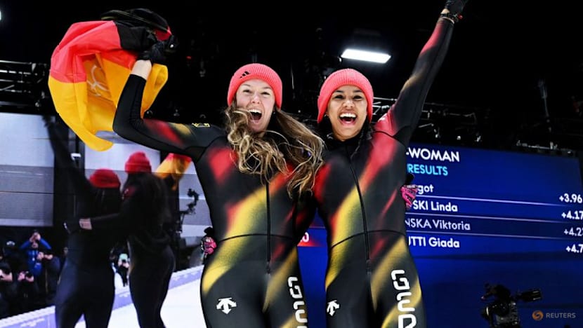 Bobsleigh-Germany's Nolte holds nerve to retain Two-Woman title
