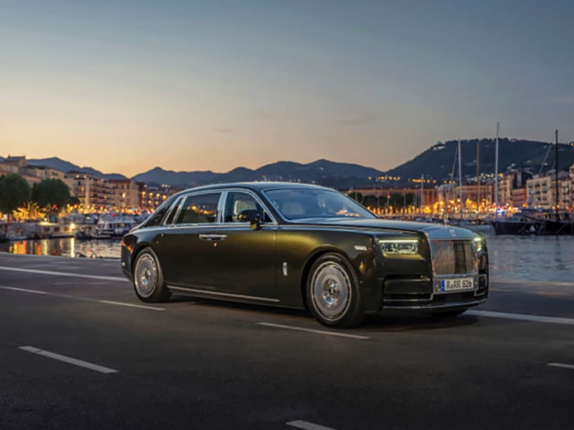 In the French Riviera with the Rolls-Royce of Rolls-Royces – the new Phantom Series II In the French Riviera with the Rolls-Royce of Rolls-Royces – the new Phantom Series II