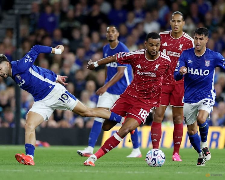 Early Isak double leads Liverpool to victory at Ipswich