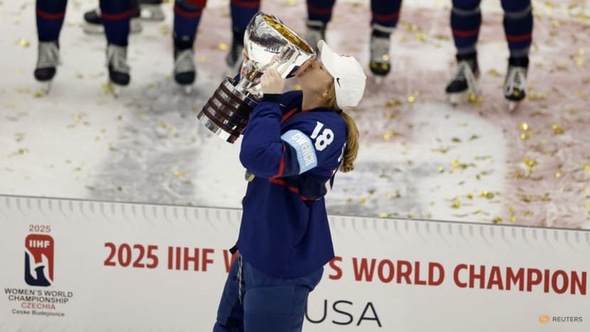 Ice hockey-US beat Canada to win world championships with Janecke overtime goal