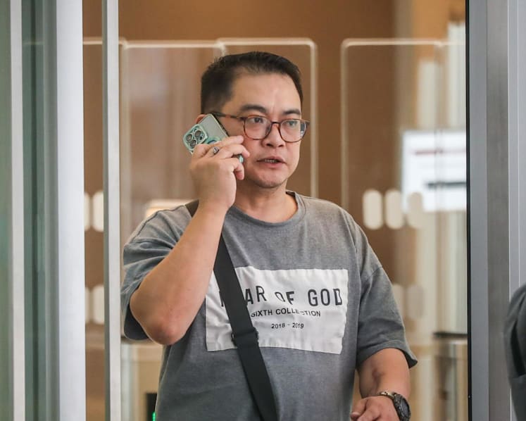 Fine for taxi driver who drove while drunk, smashed beer jug on stranger's head in KTV lounge fight