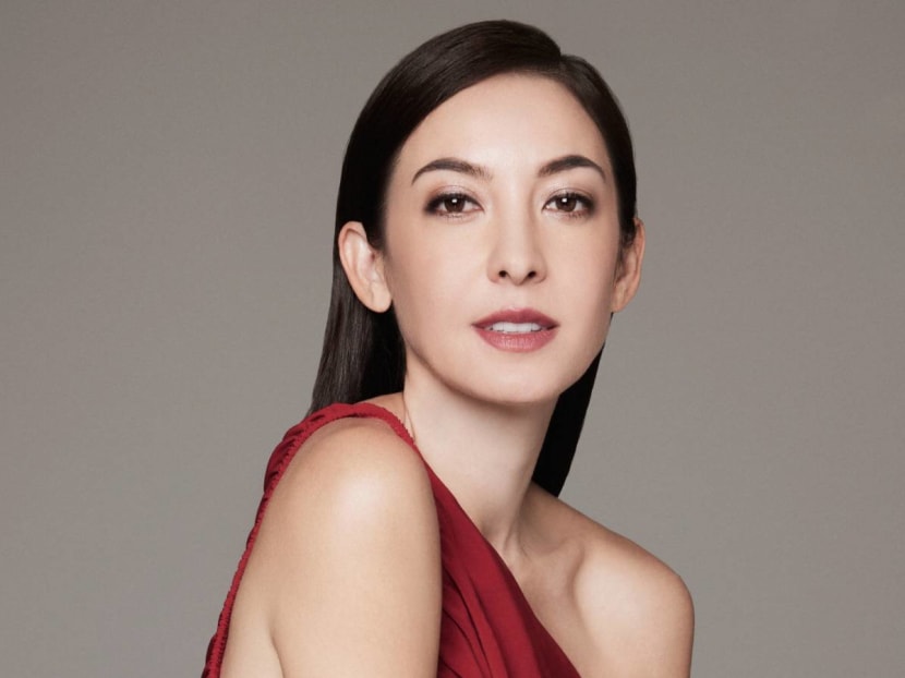 Ase Wang, who is now a Mediacorp artiste, has found a new career reviewing luxury properties on YouTube