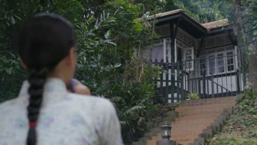 Local Actress Meixin “Stepped On A Head” In A Cemetery & Was Told “[The Ghost] Wants To Marry You” 