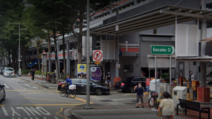 Man fined for fighting with fellow driver who cut into his lane at car park gantry