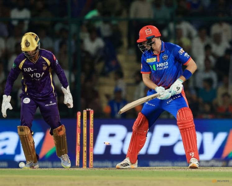 Allen ton flattens Delhi, boosts Kolkata's playoff chance