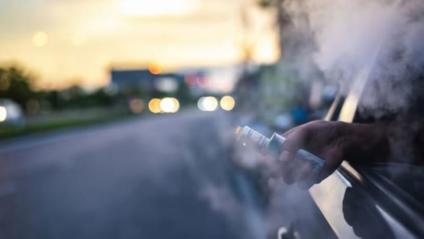 Lebih ramai penumpang hisap dan tinggalkan vape dalam kenderaan, kata pemandu kereta sewa privet Lebih ramai penumpang hisap dan tinggalkan vape dalam kenderaan, kata pemandu kereta sewa privet