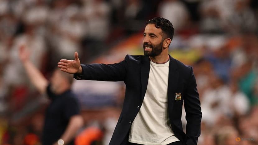 Amorim offers to quit if Man United board want new boss Amorim offers to quit if Man United board want new boss