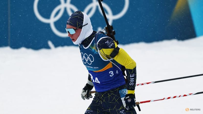 Biathlon-Samuelsson puts struggles behind him to secure relay bronze for Sweden