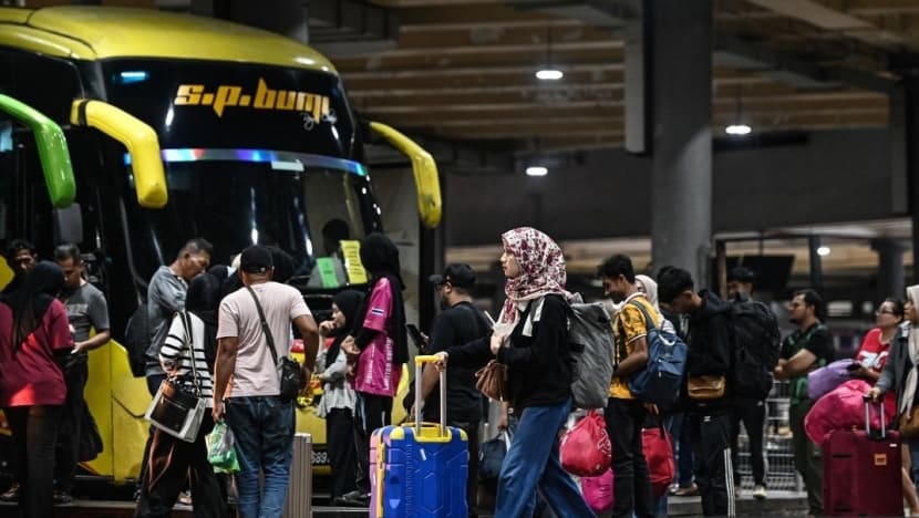 Pengangkutan awam paling selamat semasa musim perayaan di Malaysia, kata pakar Pengangkutan awam paling selamat semasa musim perayaan di Malaysia, kata pakar