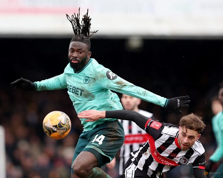 Wolves, Sunderland condemn racist abuse directed at players