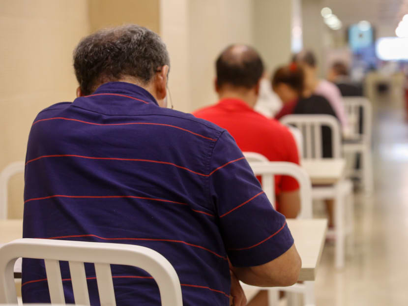 In the latest census released by the Department of Statistics, data showed that the proportion of singles in Singapore was increasing across all age groups. In the latest census released by the Department of Statistics, data showed that the proportion of singles in Singapore was increasing across all age groups.