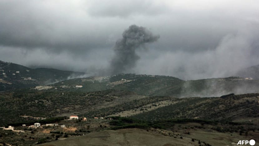 Israeli Airstrikes Target Hezbollah in Southern Lebanon, Killing Militant Amid Border Tensions