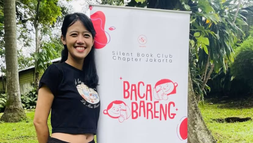 Silent but social: Jakarta book club that promotes quiet reading in public spaces draws fans Silent but social: Jakarta book club that promotes quiet reading in public spaces draws fans