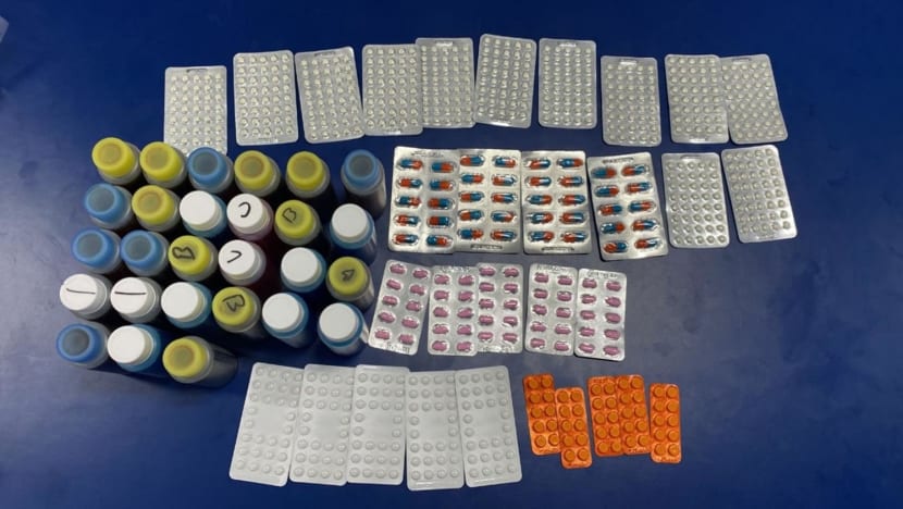 38 investigated for multiple offences after multi-agency raids in Geylang area 38 investigated for multiple offences after multi-agency raids in Geylang area