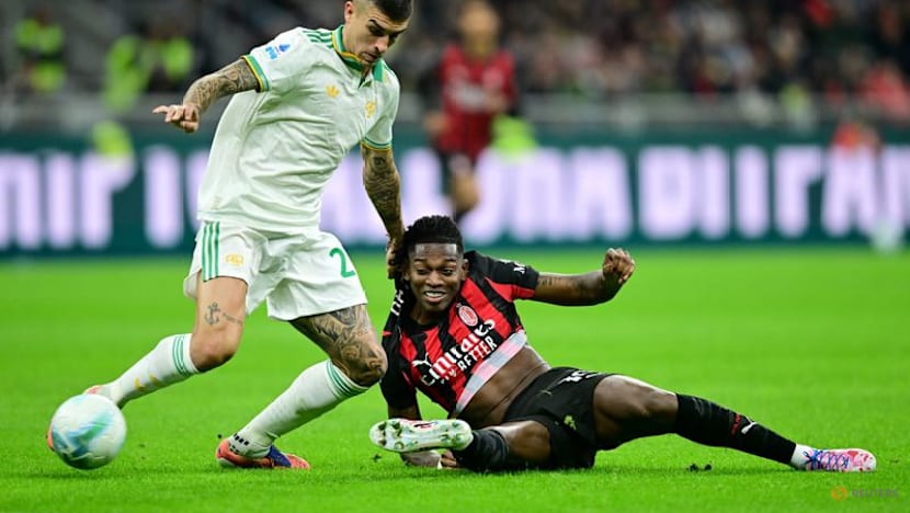Milan grind out vital win over Roma to leave Serie A tight at the top