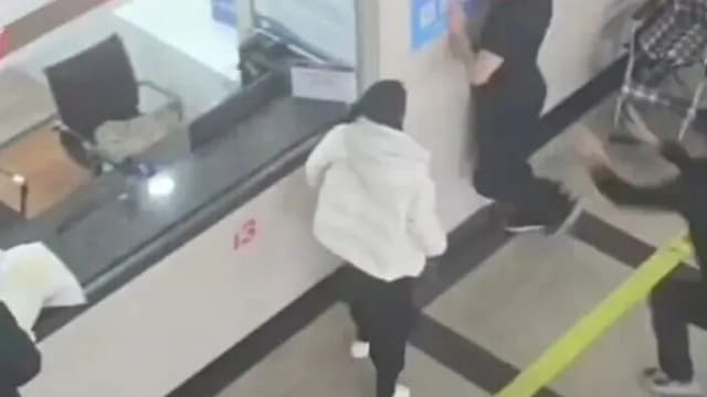 因男医生替孕妻产检 吉林男子情绪失控撞墙扬言离婚