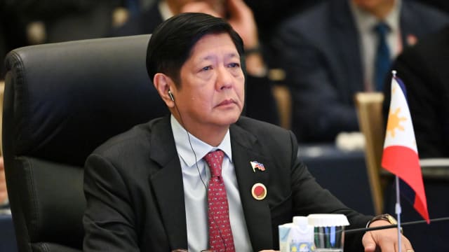 小马可斯：菲律宾需改变模式 处理南中国海问题