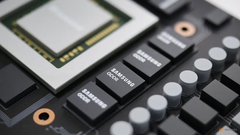 Samsung CEO seeks multi-year chip contracts with major customers