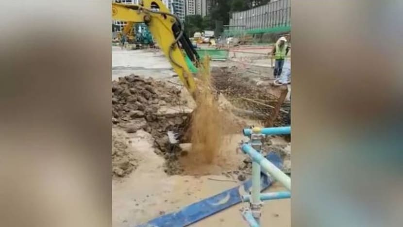 Syarikat binaan didenda S$42,000 rosakkan saluran air utama