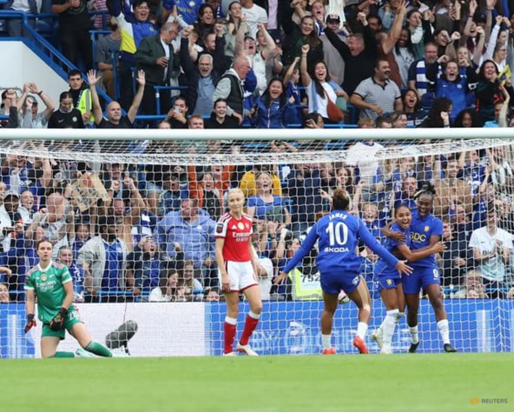 Thompson fires Chelsea to 1-0 WSL win over Arsenal