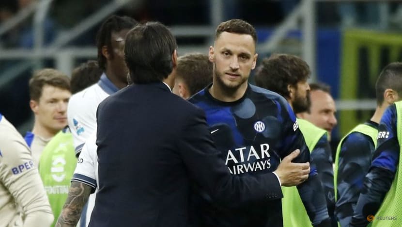 Inter consolidate top spot with composed 3-1 win over Cagliari