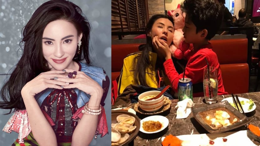 Cecilia Cheung’s Son Picked Food Out Of Her Teeth When She Fell Asleep During Dinner Cecilia Cheung’s Son Picked Food Out Of Her Teeth When She Fell Asleep During Dinner