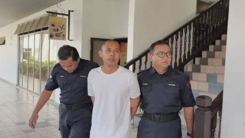 Lelaki penggal kepala isteri, kerat anak tiri dipenjara 72 tahun, 24 sebatan