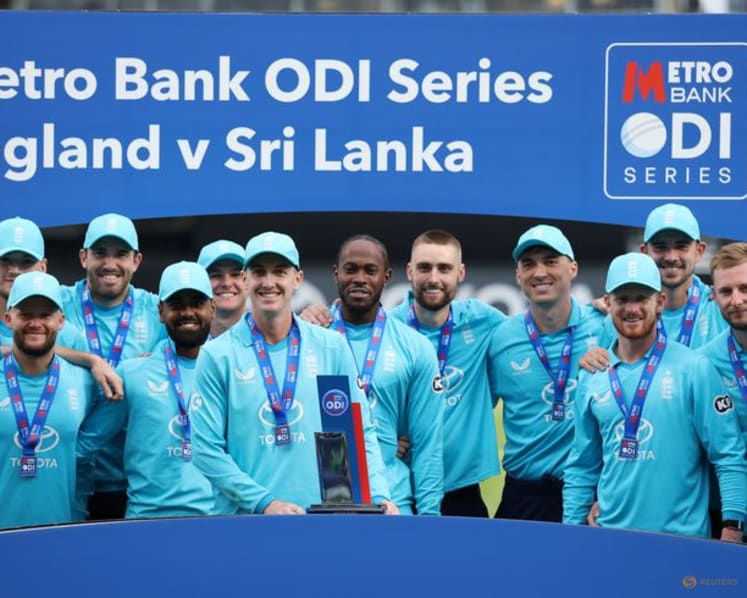 After turbulent summer, England head into winter schedule