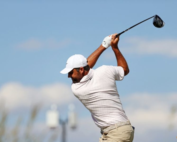 Clark builds six-stroke lead heading into US Open final round